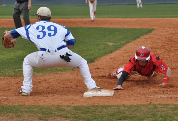 Baseball: Christopher Newport evens USA South series with Panthers