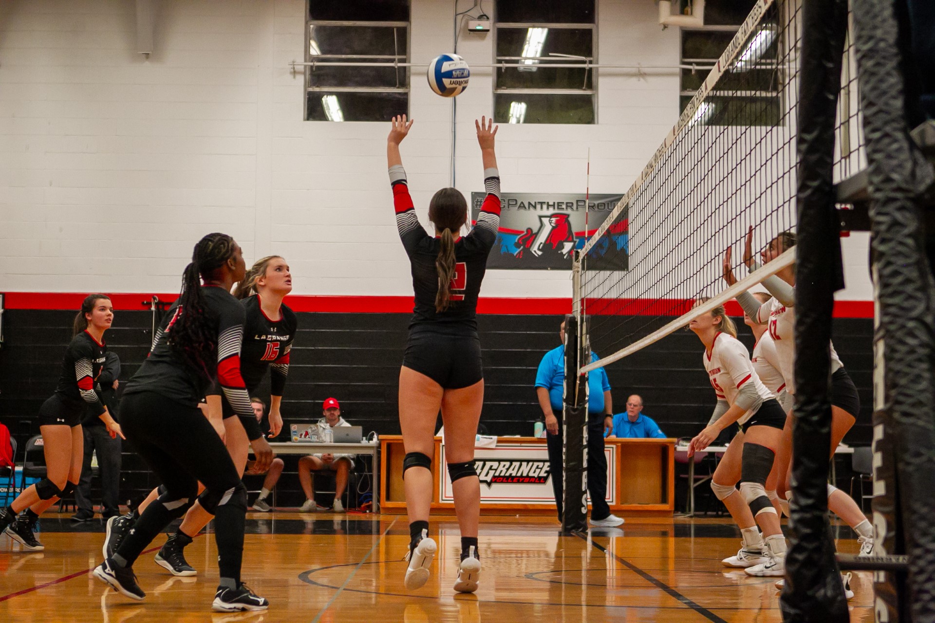Panthers finish 1-1 in home tri-match