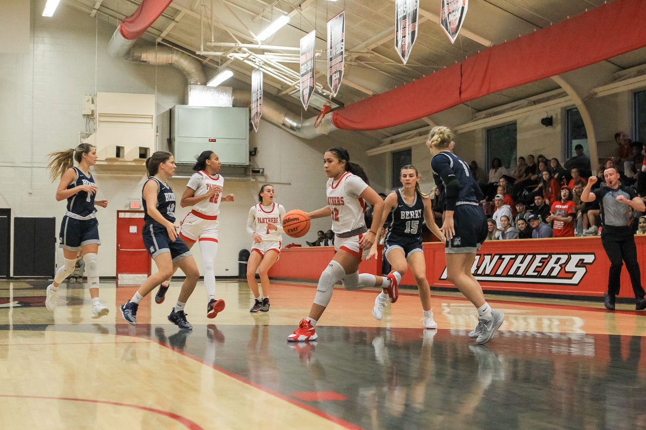 Women’s basketball takes on Emory in the first away game of the season